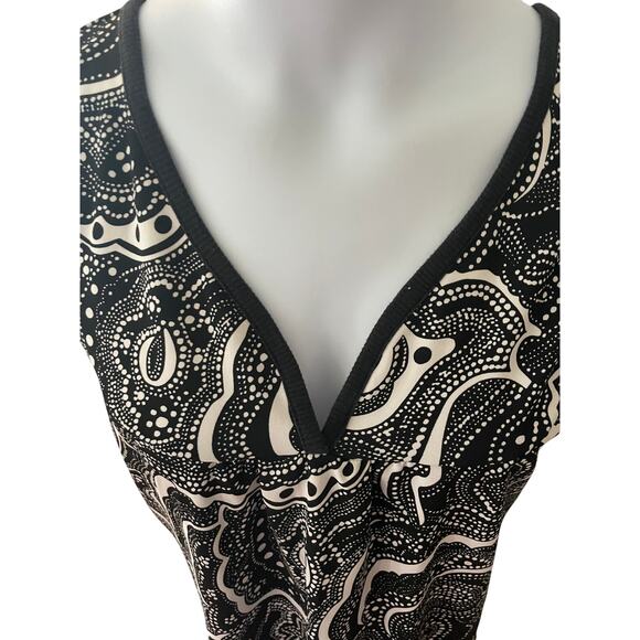 TRIXIE + LULU, SIZE XL, SLEEVELESS TOP, BLACK/WHITE DESIGN - Picture 3 of 4